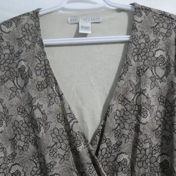 GEOFFREY BEENE | large | Floral Print V-Neck Blouse | Made In USA | NWOT - Picture 4 of 16